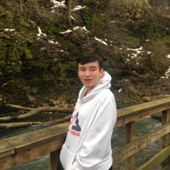 Meet your Posher, Andrew - Picture 1 of 1